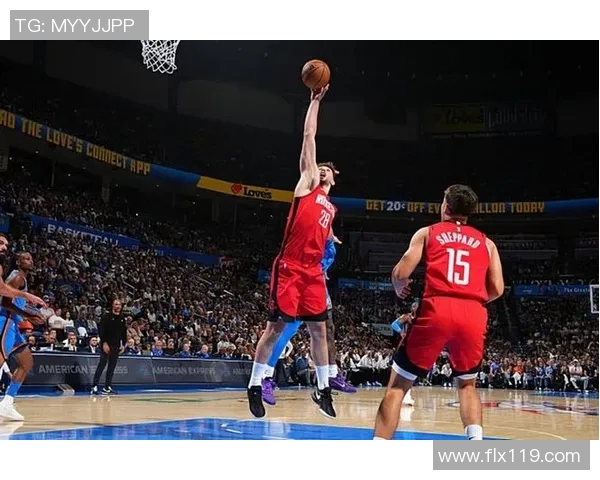 火箭队内线支柱蜕变：篮下终结能力升级+中距离投篮成型，攻防核心重塑火箭战术体系